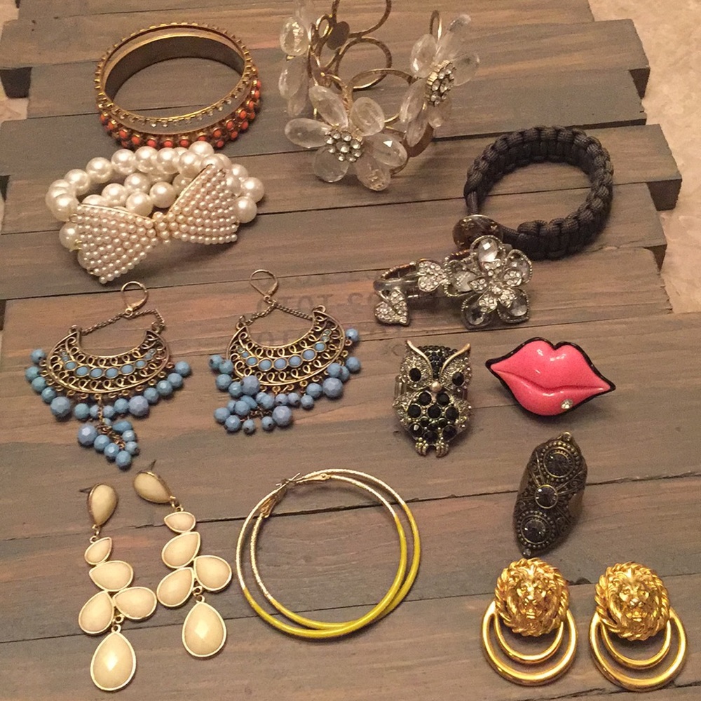 Jewelry lot